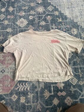 Mountain Hardwear Cropped Logo Tee size small